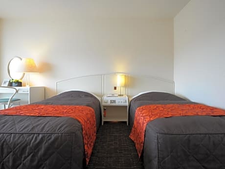 Two-Bedroom Suite
