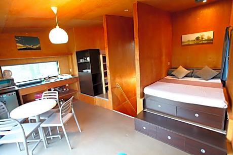 TREE HOUSE 26 ft high Etape en Foret Normandy