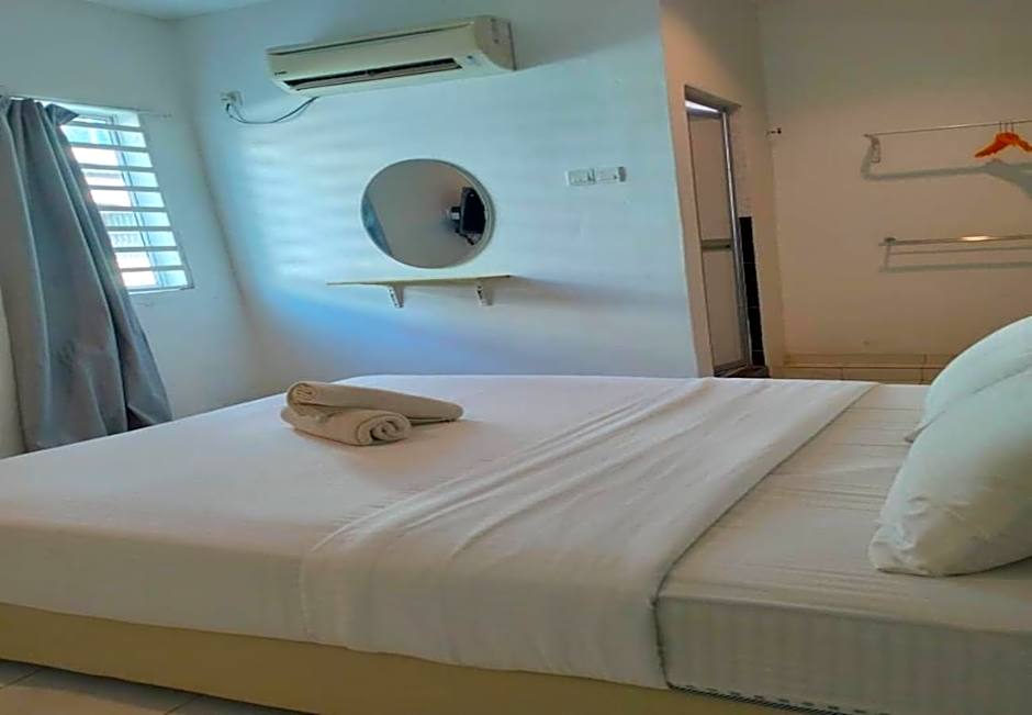 1108 Hotel Sungkai