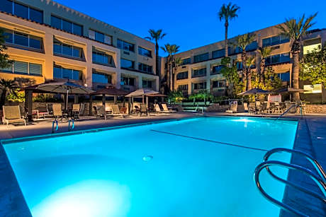 Grand Vista Hotel Simi Valley