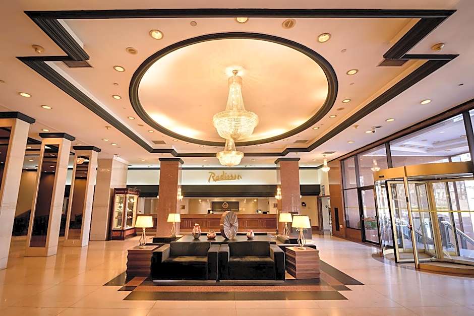 Radisson Montevideo Victoria Plaza Hotel