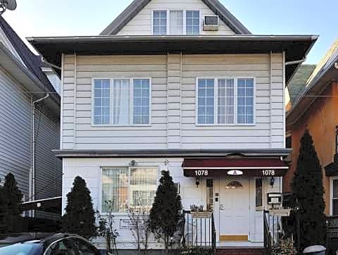 Midwood Suites Brooklyn