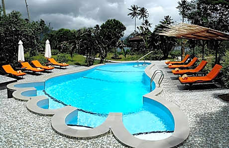 Black Sand Dive Retreat