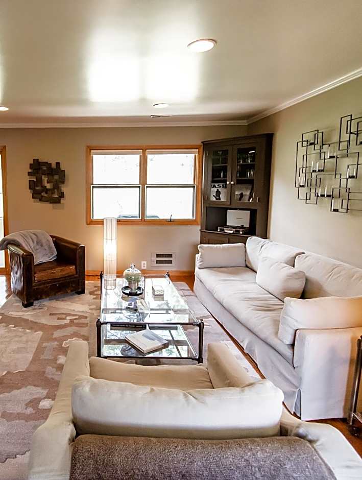 The Broadway Guest House