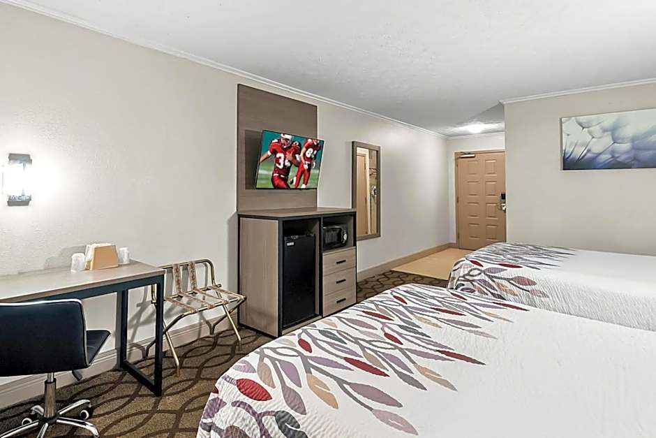 Red Roof Inn & Suites Lexington - Hamburg