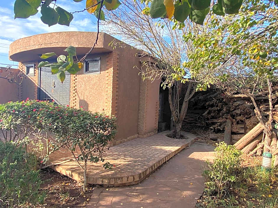 Equi Palace & SPA Near Aeroport