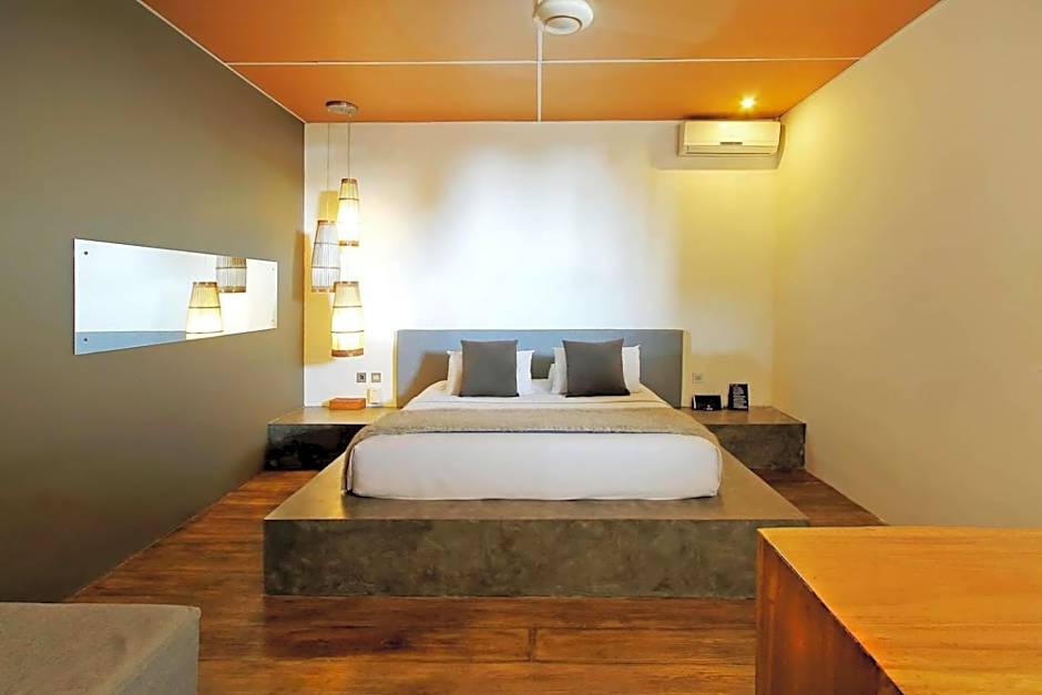 Clio Apartment