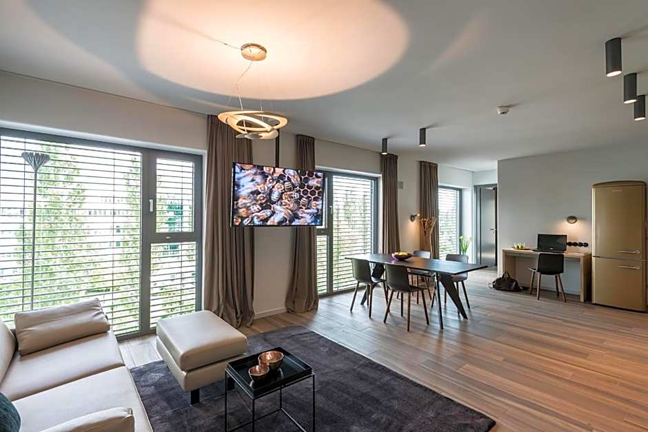 Golden Ball, Exclusive Serviced Apartments Munich