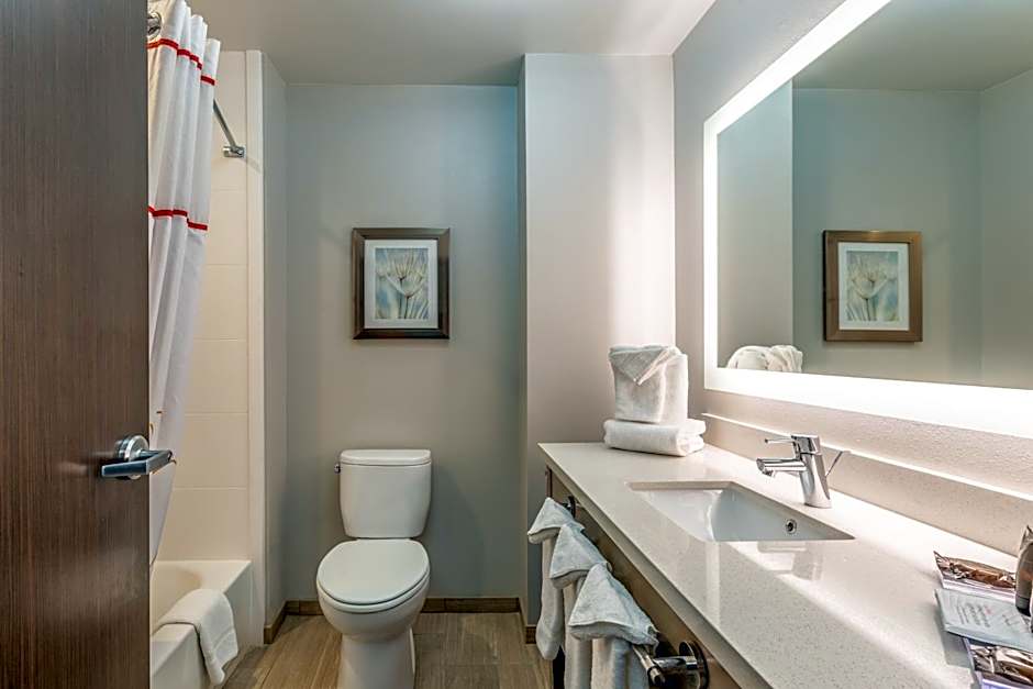 Hawthorn Extended Stay by Wyndham Loveland