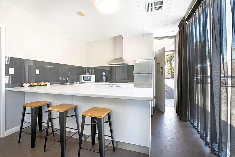 Nightcap at Watermark Glenelg