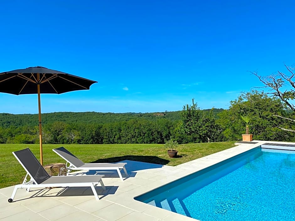 Domaine de Cazal - Chambres d'Hôtes avec piscine au cœur de 26 hectares de nature préservée