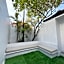 Apple Villas & Apartments