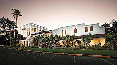 Montebello Villa Hotel