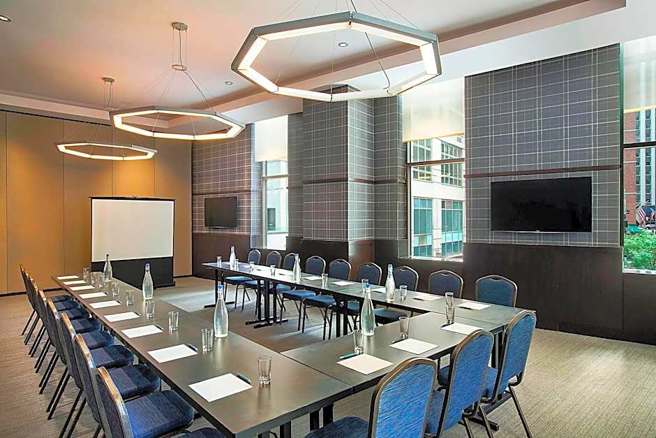 Four Points by Sheraton New York Downtown