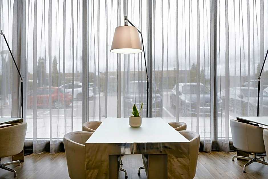 AC Hotel by Marriott La Finca