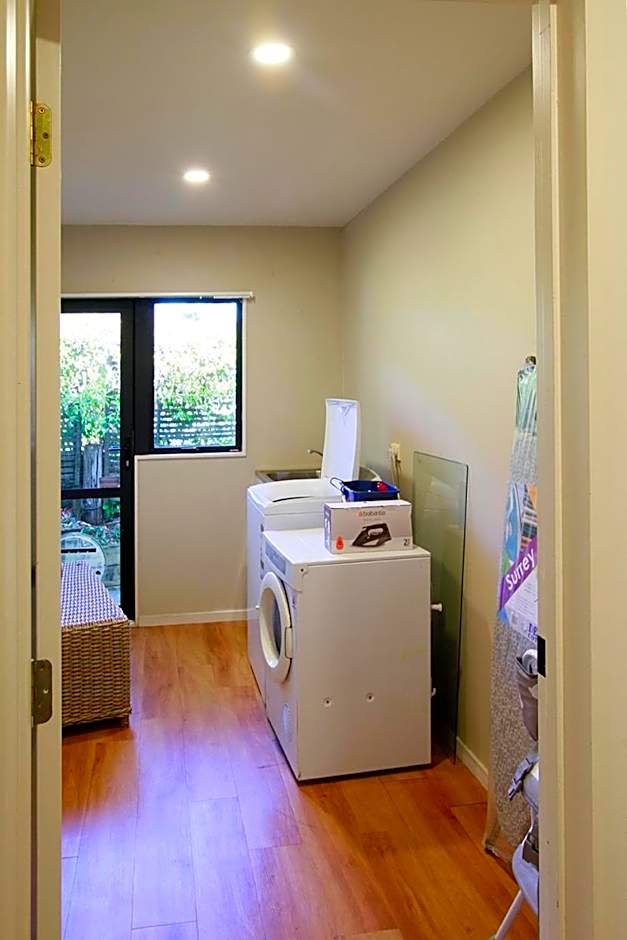 Tahi Lodge - Matakana Coast