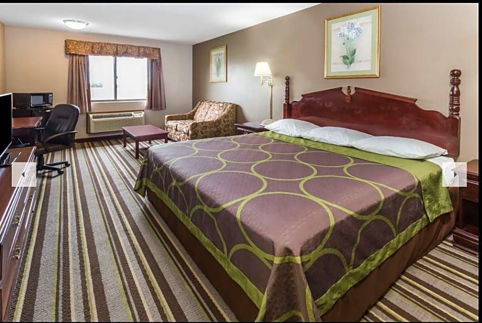 Super 8 by Wyndham Yorkville