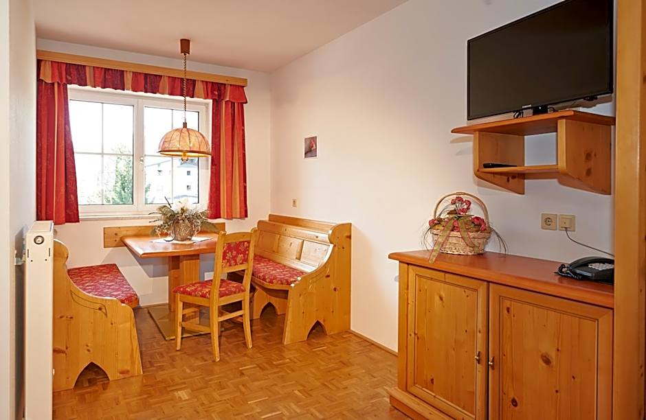 Aparthotel Paradies - Schrempfgut