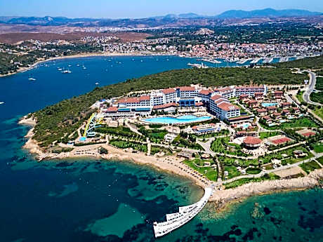 Royal Teos Thermal Resort Clinic & Spa - Halal Hotel