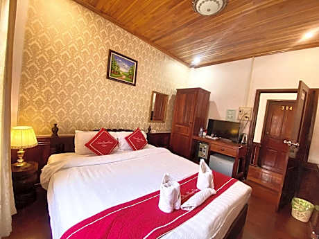 Villayvanh Place House