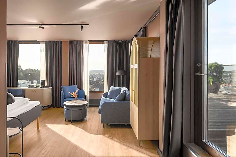 Zdjęcie 1 z 5 — Junior Suite