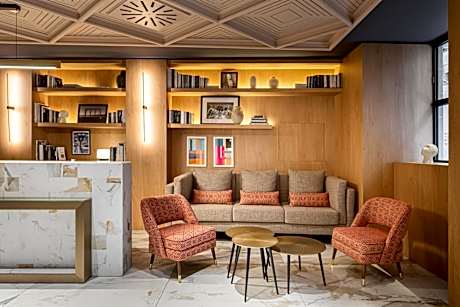 Room Mate Leo, Granada