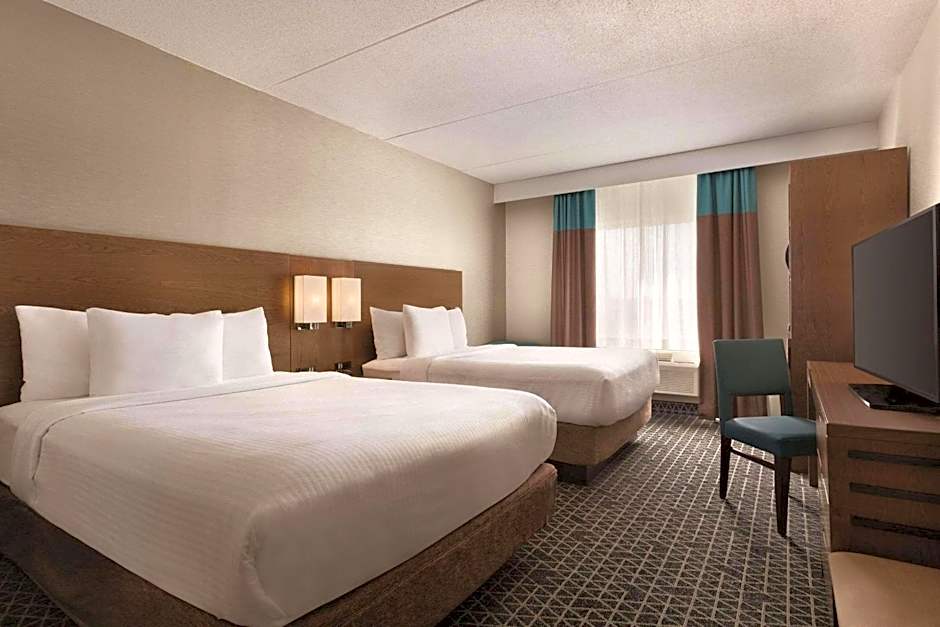 Park Inn by Radisson Brampton, ON