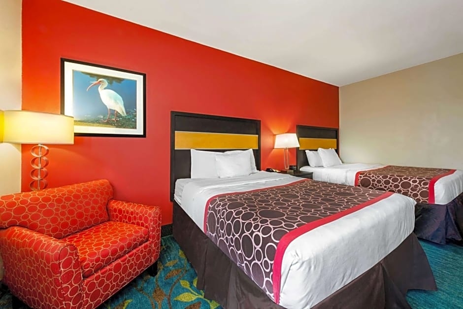 La Quinta Inn & Suites by Wyndham Leesville Fort Polk