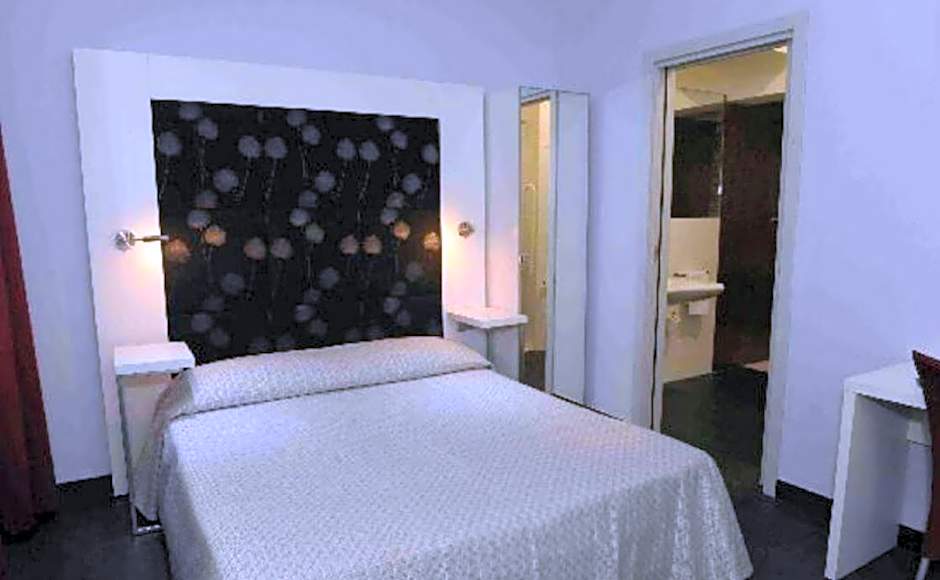 Hotel Aaron