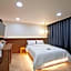Hotel sounds