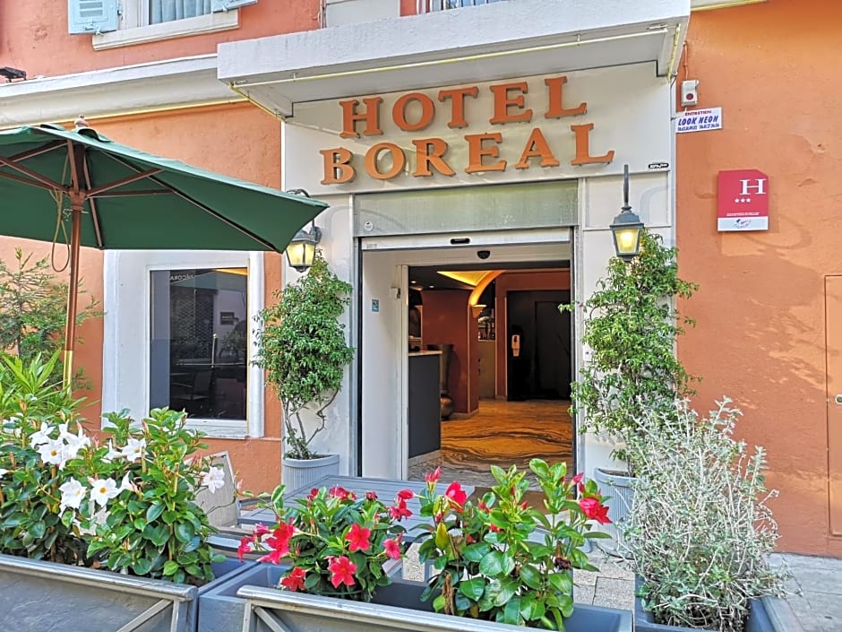 Hotel Boreal