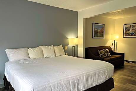 King Room with Sofa Bed - Non-Smoking