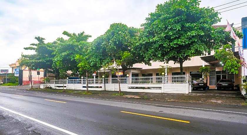 OYO 92454 Griya Raharja Guest House Syariah