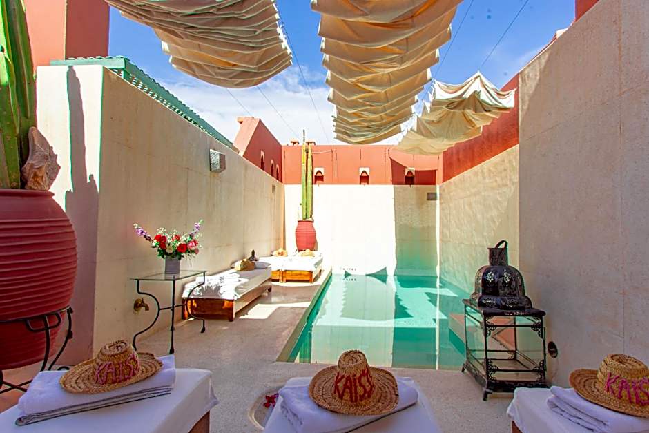 Riad Kaiss By Anika