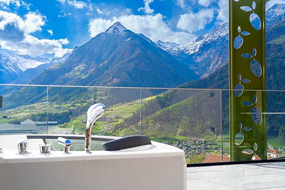 Oliven- & Genusshotel Hirzer