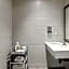 Le Blanc Inn & Suites