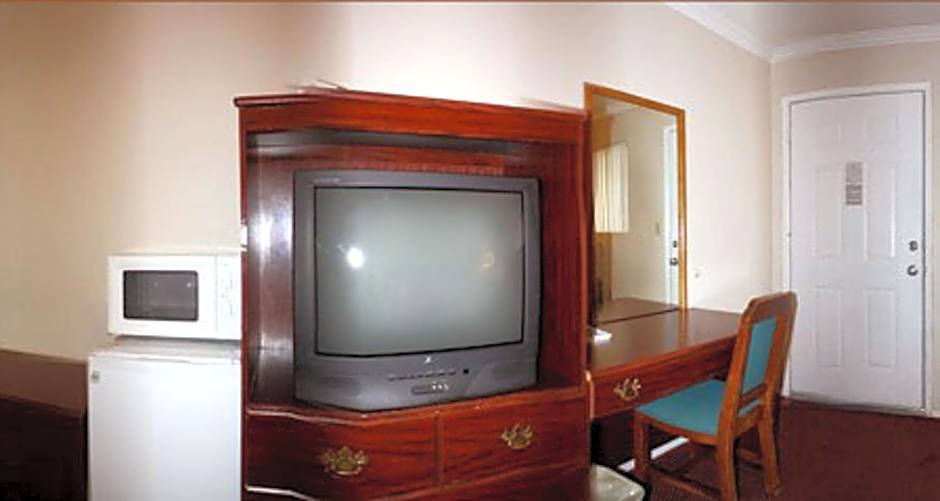 Sunset Inn and Suites West Sacramento