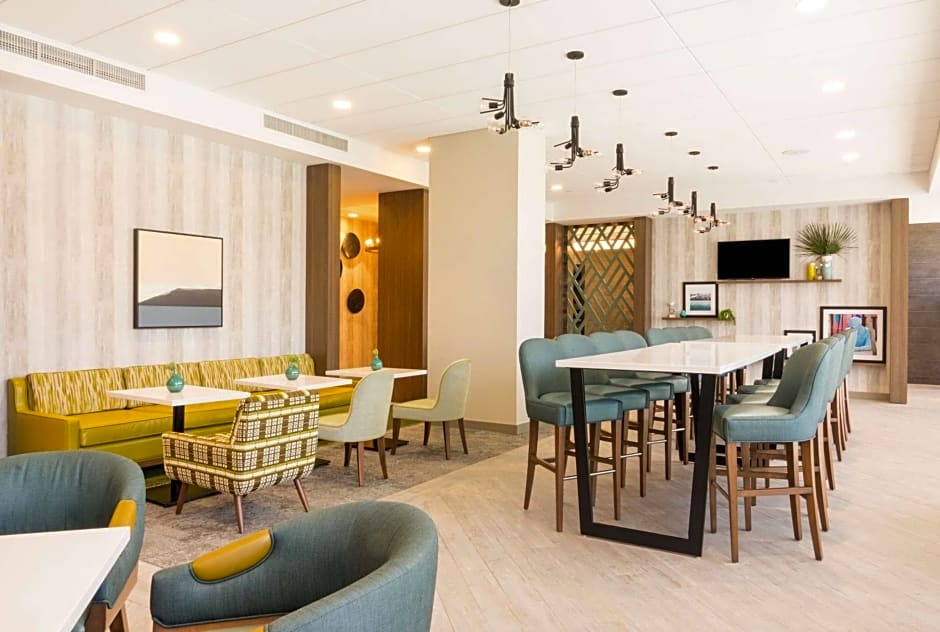 Hampton Inn By Hilton & Suites Miami Midtown, FL