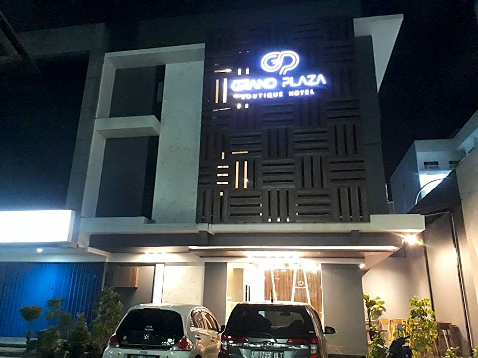 Grand Plaza Boutique Hotel