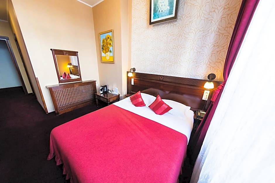 Daily Plaza Boutique Hotel