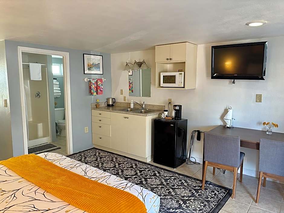 Riverwalk Inn