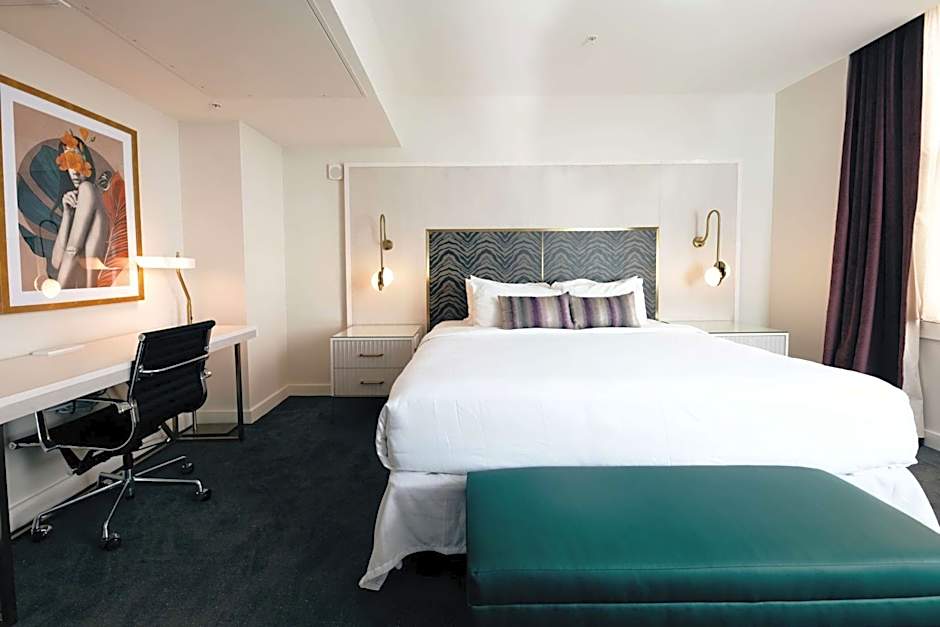 The Kelly Birmingham, Tapestry Collection by Hilton