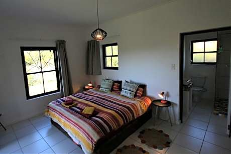 Deluxe Double Room with Shower