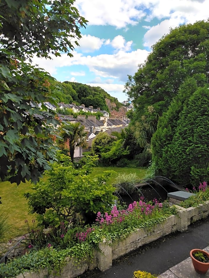 Barclay Court Guest House