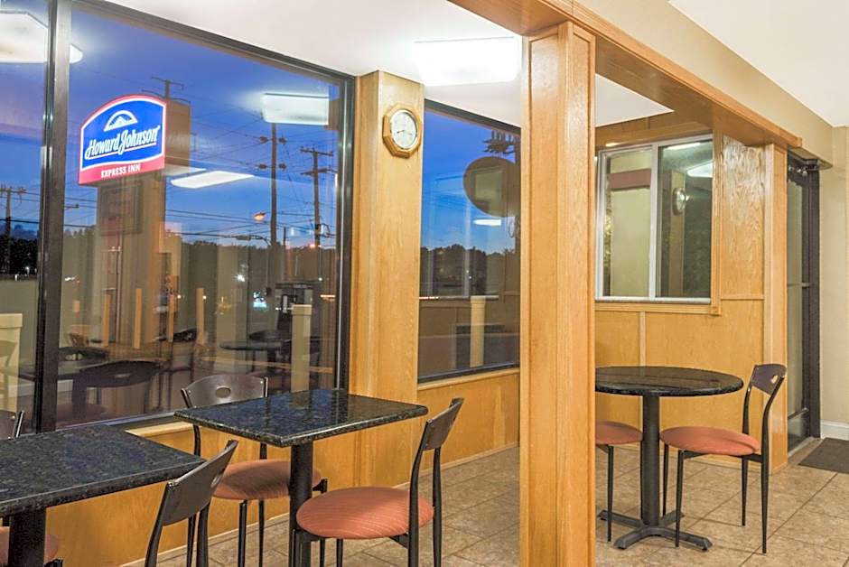 Howard Johnson by Wyndham Hartford South - Rocky Hill