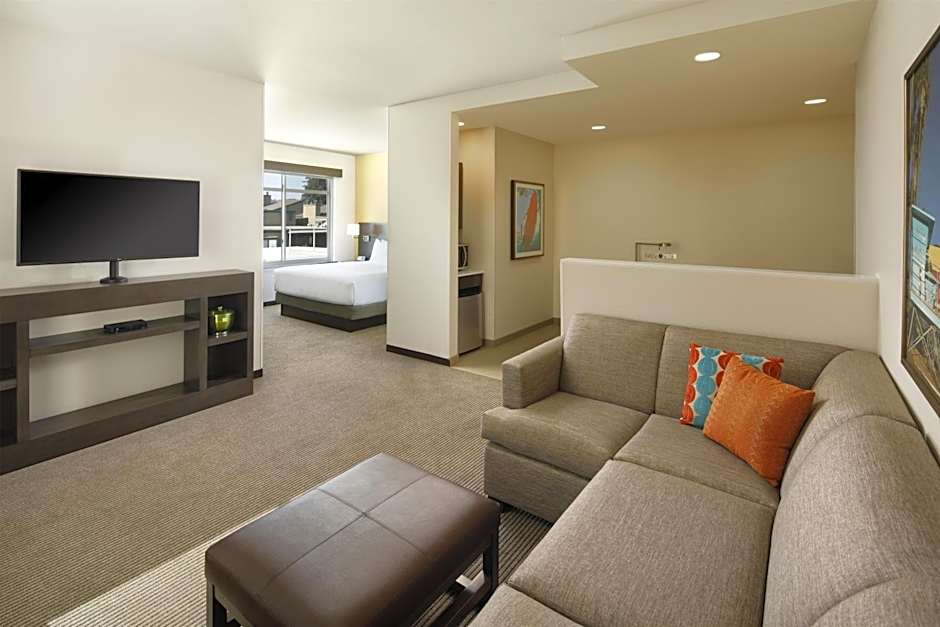 Hyatt Place Santa Cruz