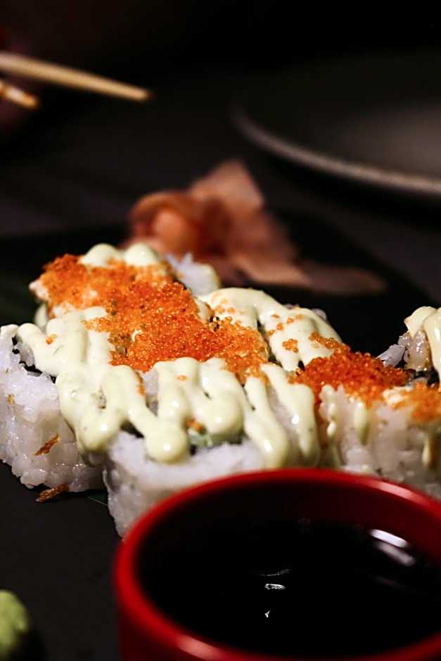 AKROTHEA suites & lounge