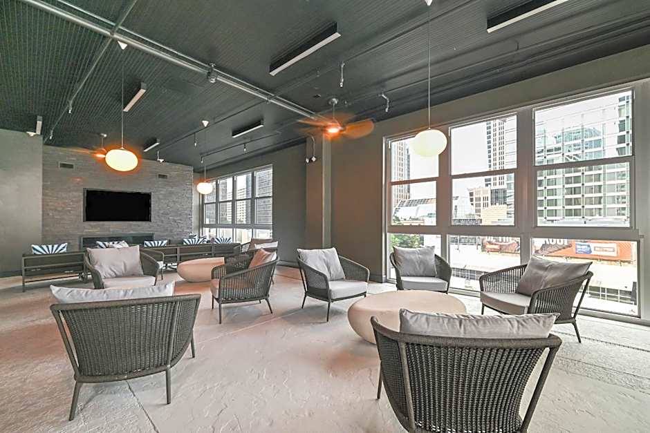 Aloft Charlotte City Center