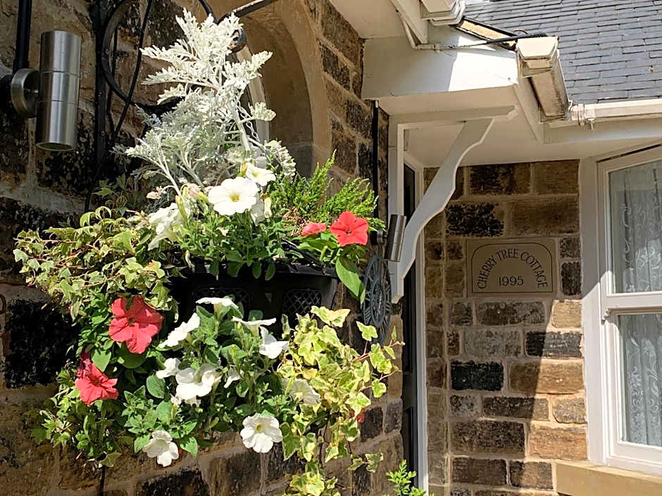 Dimple Well Lodge Hotel