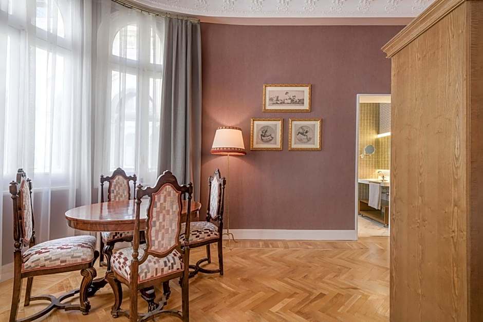 AC Hotel Palacio del Retiro Autograph Collection